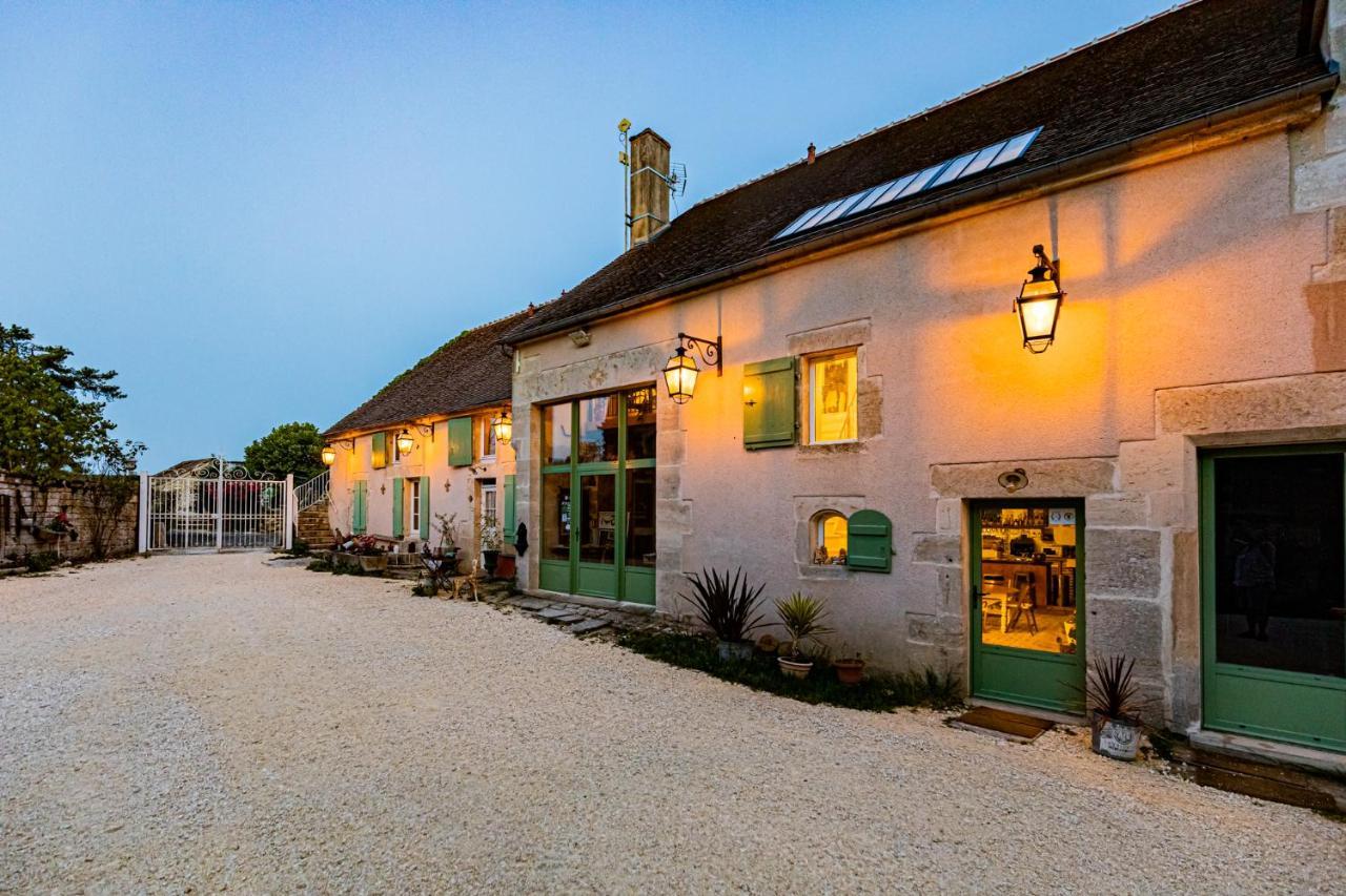 Bed and Breakfast Le Domaine Des Carriers Chevroches Exterior foto