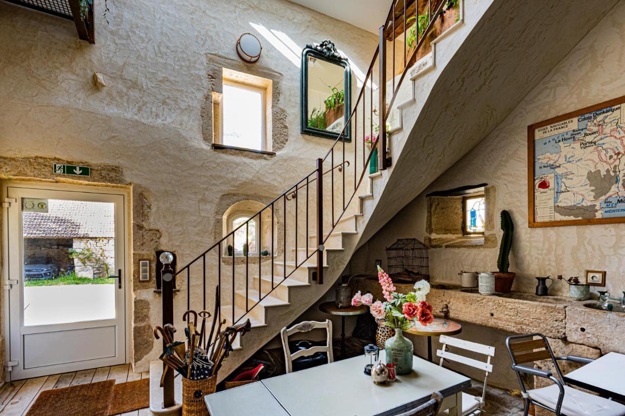 Bed and Breakfast Le Domaine Des Carriers Chevroches Exterior foto