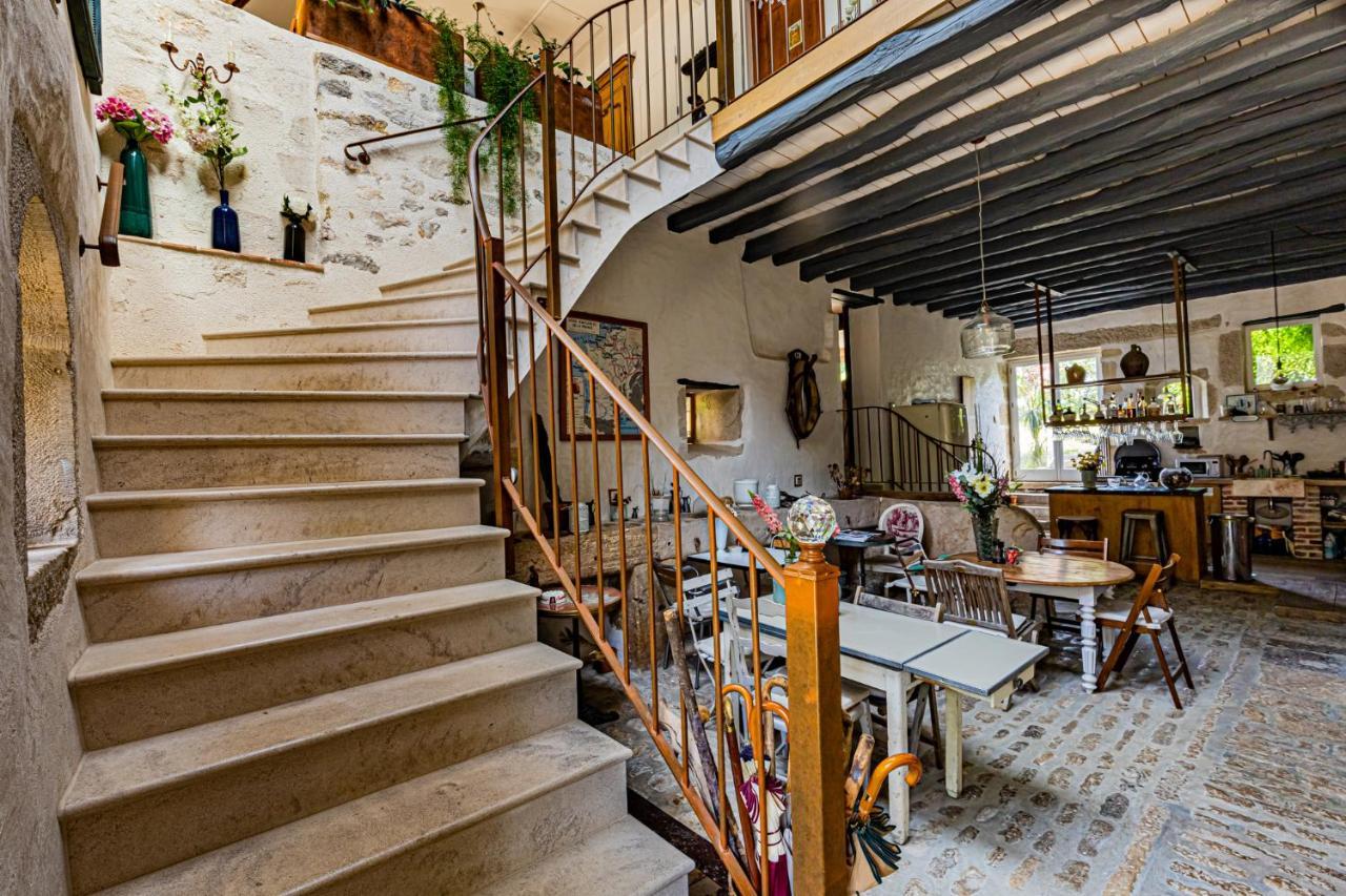 Bed and Breakfast Le Domaine Des Carriers Chevroches Exterior foto